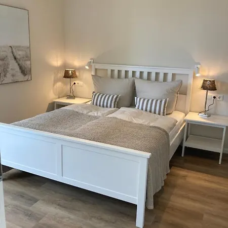 Hafentraum, Vilmblick Mit Strandkorb * Lauterbach (Rugen)