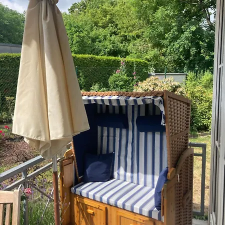 Hafentraum, Vilmblick Mit Strandkorb Lauterbach (Rugen)